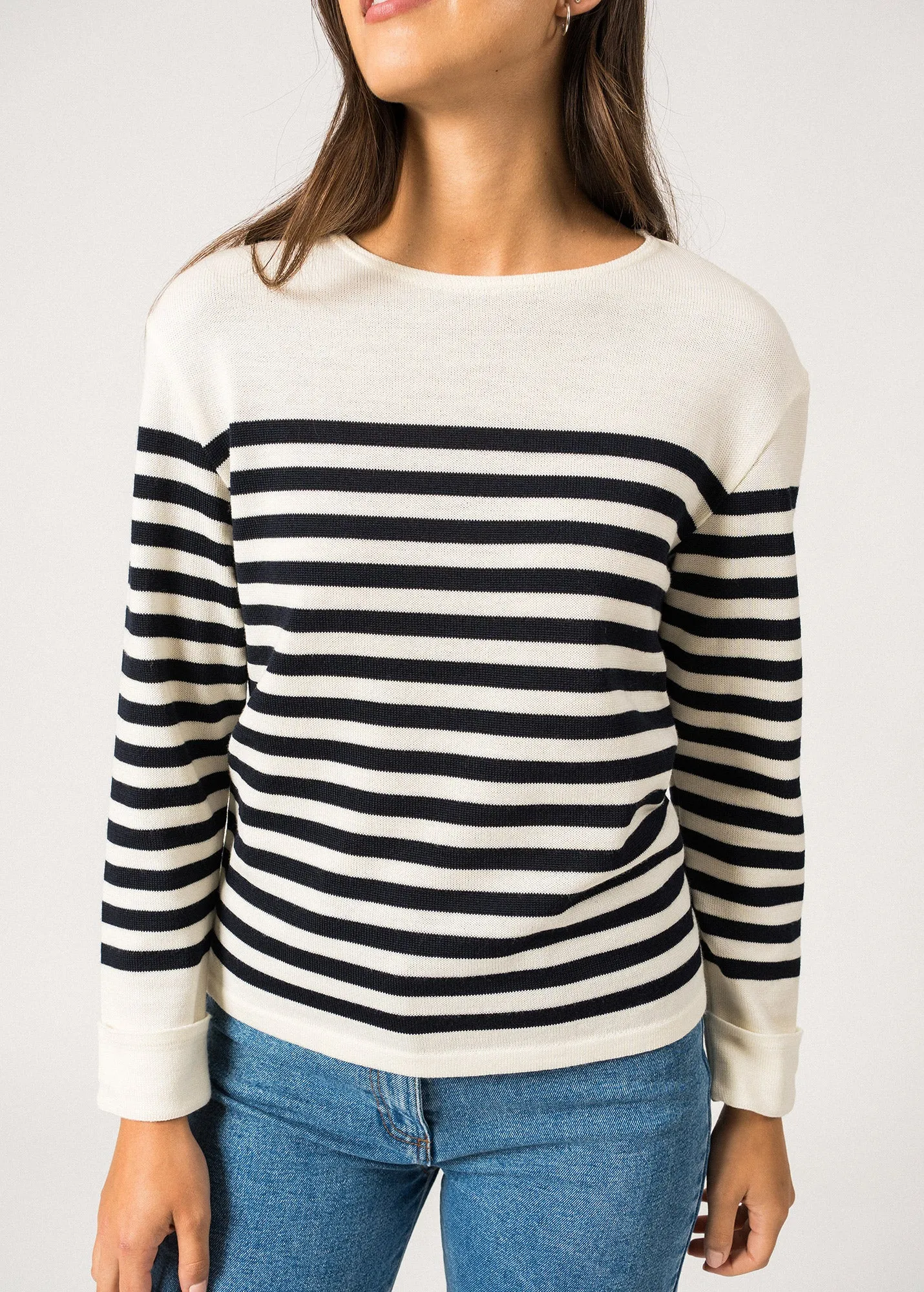 Ecrins Striped Jumper - in soft wool (ECUME/NAVY)