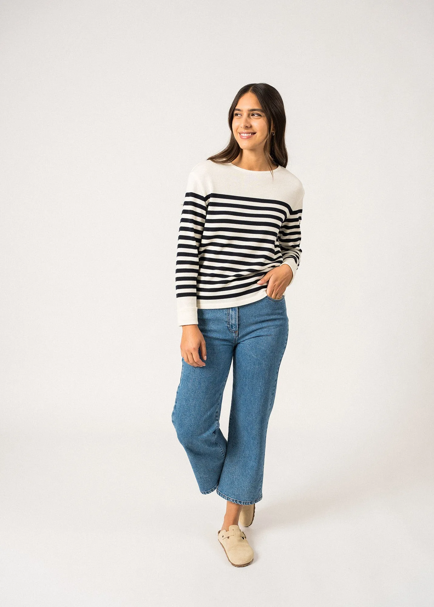 Ecrins Striped Jumper - in soft wool (ECUME/NAVY)