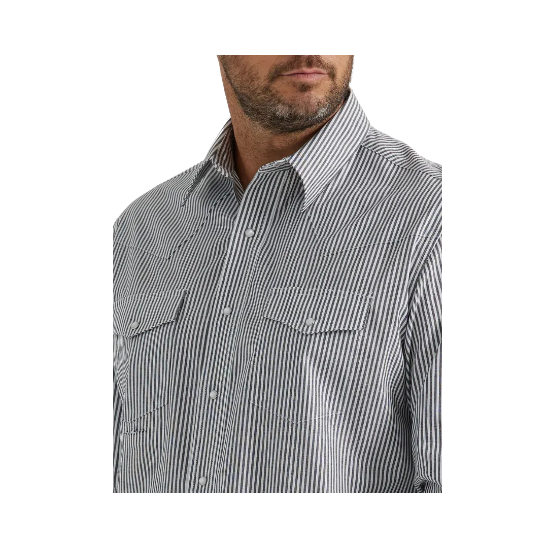 Wrangler Men's Wrinkle Resist Long Sleeve Western Snap Stripe  Shirt
